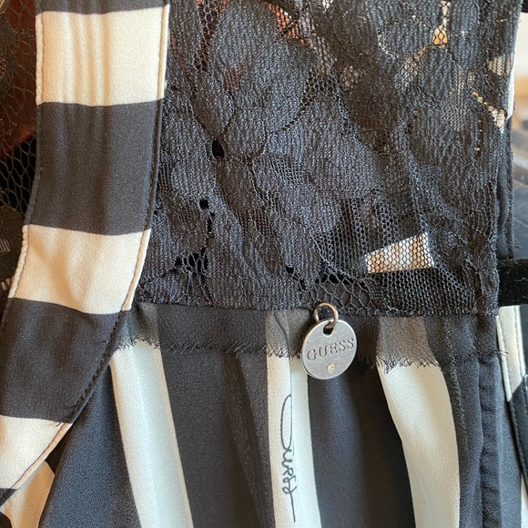 NWOT Tie-front Sleeveless Blouse - Picture 2 of 5